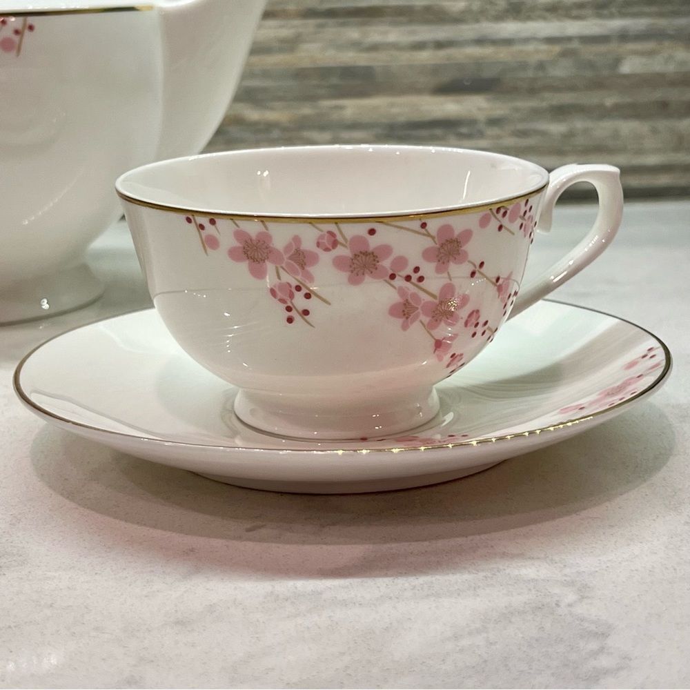 Teavana Sakura Cherry Blossom Holly Bone China 24 KT Filigree Tea Kettle 43 oz - Picture 9 of 16